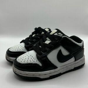 Nike panda Dunks